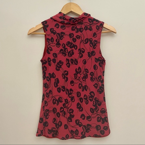 ANN TAYLOR LOFT Silk Red Black Floral Print Sleeveless Blouse Women’s 2/XS - Picture 2 of 5